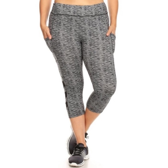 Plus size Capri w/ mesh and pockets - Picture 2 of 4